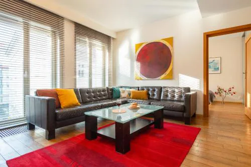 Haven, 2-bedroom apartment w/underground parking!