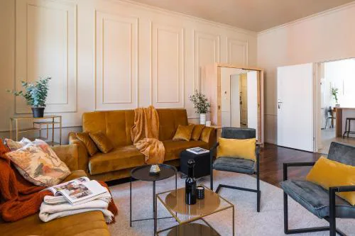 Homely Apartment - LoftAffair
