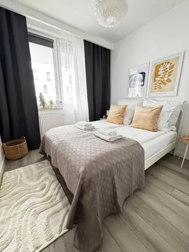 InPoint One Bedroom Apartment with Balcony Self Check-In near Vistula River&Tauron Arena