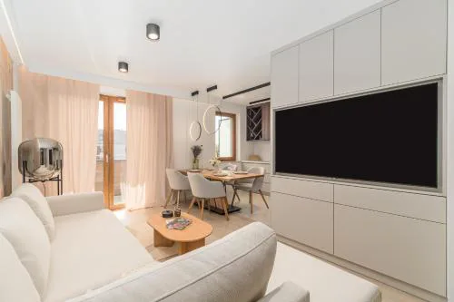 Kraków Prestige Suites - 61m2, Parking, Balcony, Workspace, AC - by Rentujemy