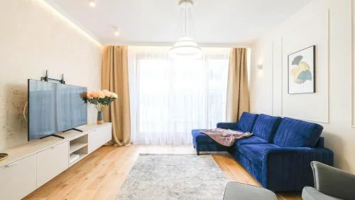 Luxury apartment Free parking - by Hosty