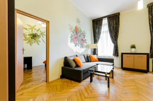Papaya Apartments