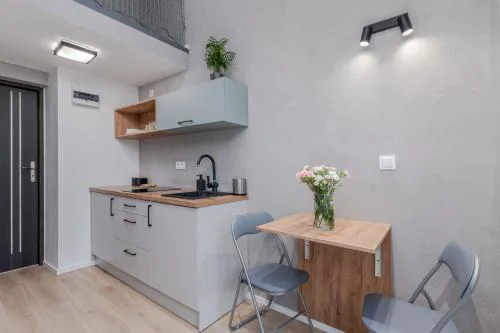Parkside Fresh Apartments - Old Town Guesthouse - by Upstairs