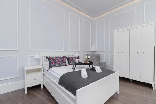 Perła Starego Miasta Kamienica Czapskich by Noclegi Renters