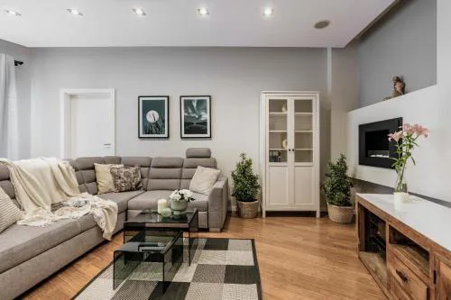 Piedmont Apartment - LoftAffair