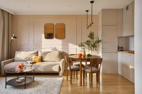 Polka - Bright 2-Bed Apartment near AGH by Fragola Apartments