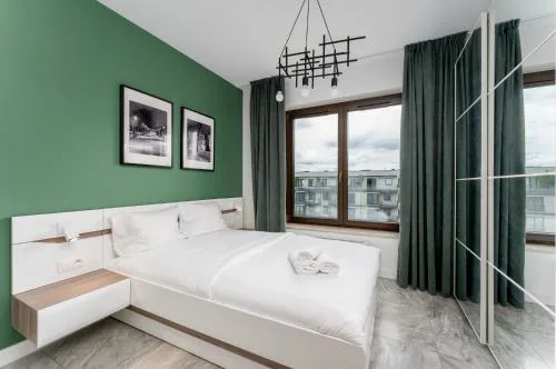 Przedwiośnie Chic Harmony Apartment by BookingHost