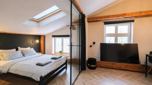 SkyLight Suites