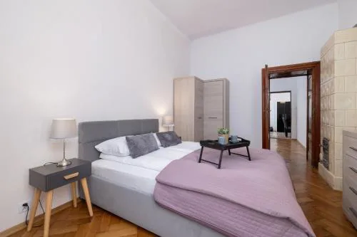 Spacious, 2 Bedrooms Apartment Cracow City Centre by Noclegi Renters