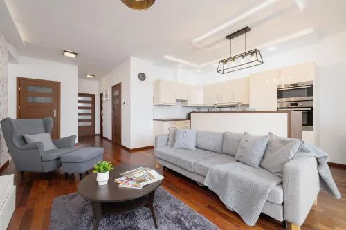 Spacious & Cozy Apartment Grzegórzecka by Noclegi Renters