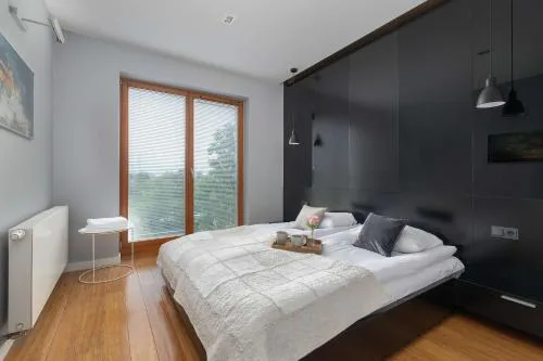 Stylish Apartment with Parking & AC in the Centre of Krakow Near Old Town by Noclegi Renters