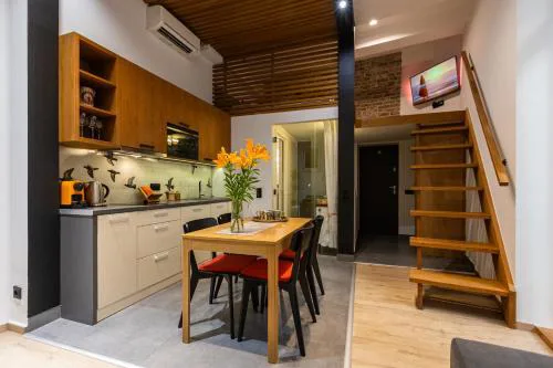 Vintage Bracka 6 Apartment