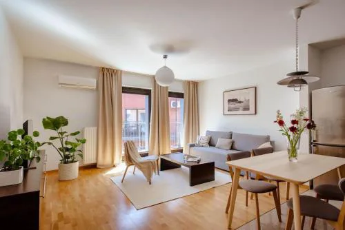 Wygodny Apartament Przy Dworcu