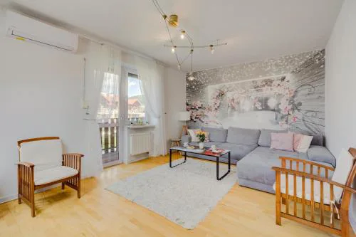 APARTAMENT KWIATOWY Krynica Zdrój