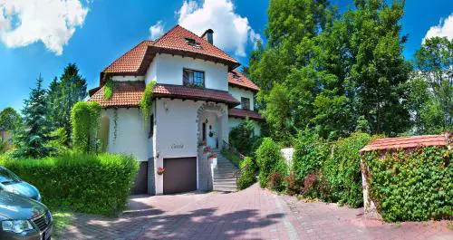 VILLA CASSIA w Rabce przy Parku Zdrojowym - smaczne śniadania i obiady