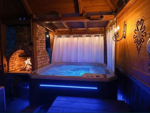 W sercu Małych Pienin - domek z jacuzzi