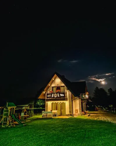 Family HOUSE