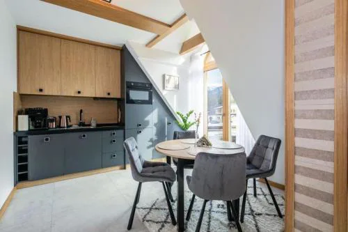 Golden Apartments - Tatra View - Księżycowe Apartamenty SPA - 24i 2-2