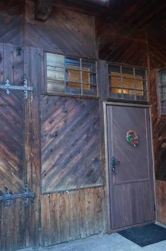 Holiday Home Patchwork Barn