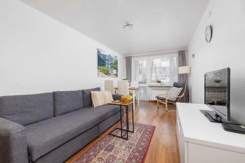 Jasny i Przytulny Apartament Blisko Krupówek by Noclegi Renters