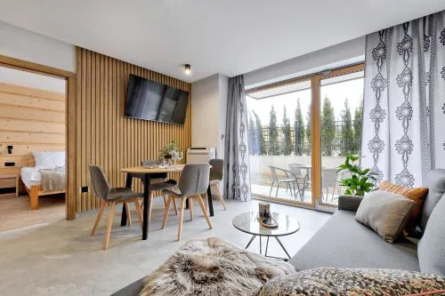 Księżycowe Apartamenty SPA - Mountain View by Golden Apartments