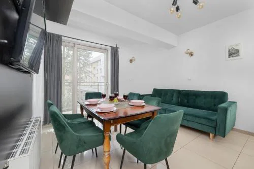 Przestronne Apartamenty w Zakopanem z Parkingiem by Noclegi Renters