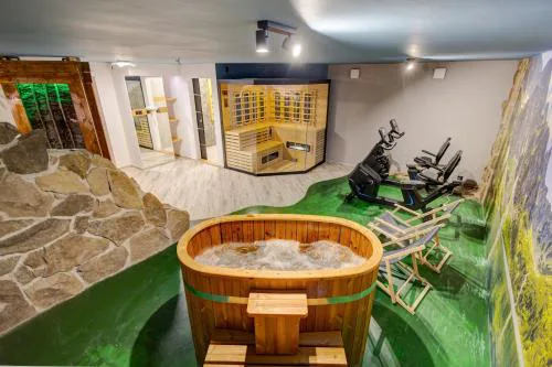Willa 52 Residence & Spa - Apartamenty Krzeptówki Zakopane by RentiloPL