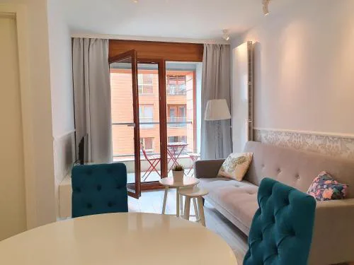 AURORA Apartament z balkonem