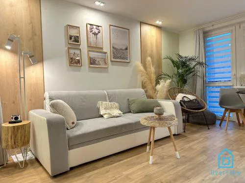 Boho Apartment - 10 Min to Old Town Gdańsk,PKP & Shopping Mall
