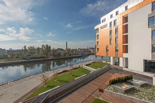 Brabank Riverside Premium Apartments & Free Parking by Downtown Apartments