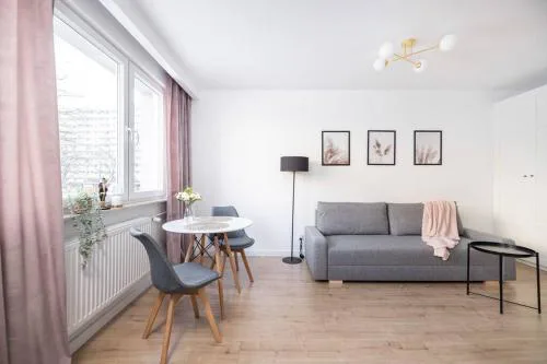 Comfy studio - 10' walk to the See !