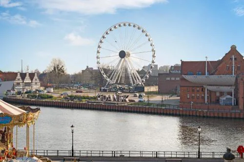 Apartments Old Town Targ Rybny - Self Check-in, Parking, River View by Noclegi Renters