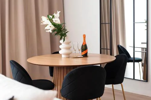 Flatbook - City Center Apartments Granaria I