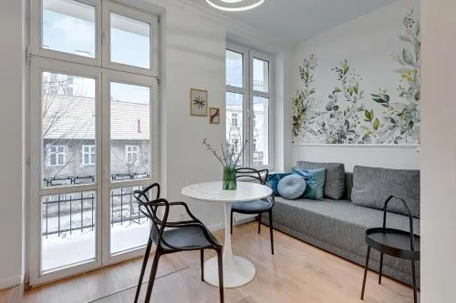 Gdańsk Wrzeszcz Studios by BookingHost