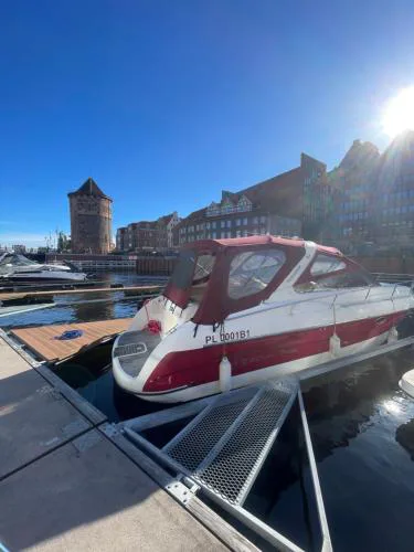 JACHT GDAŃSK centrum, 2 double beds and 1 double bed on board, 4-6 persons