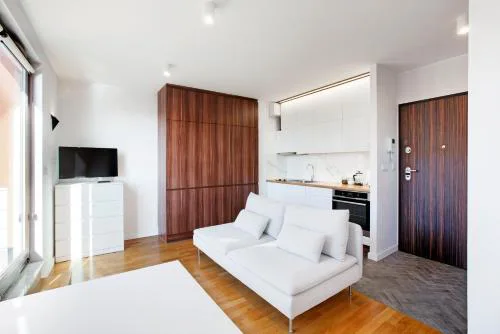 Marine Studio with balcony and parking by Tyzenhauz
