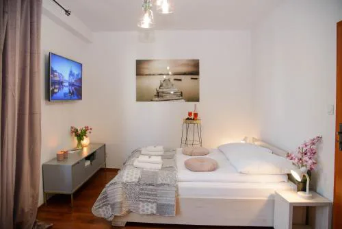Maya's Flats 47 - Heweliusza Gdansk