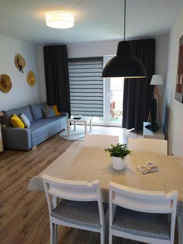 M&K Apartament Słomkowe Kapelusze - Sobieszewo, Wyspa Sobieszewska