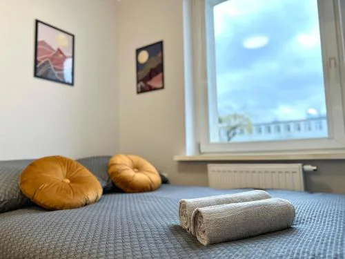 MMRent Moonlight Room