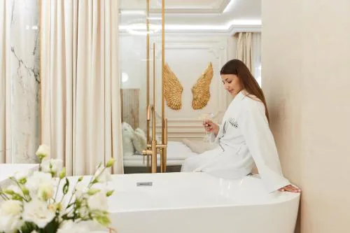 Nadmotławie Jacuzzi Mirror Suite by Downtown Apartments
