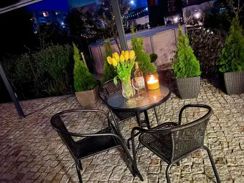 North Nest Apartments Quiet Garden Free Parking