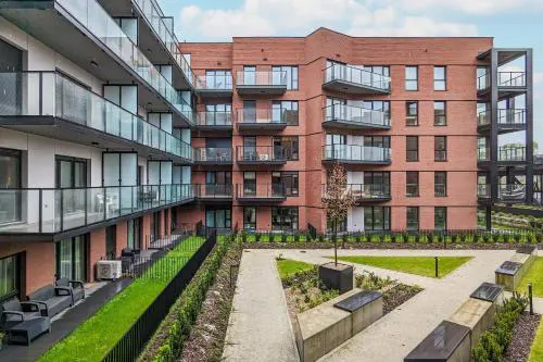 Prestige Elegant Apartment in Gdańsk with Sauna, Gym and Parking by Noclegi Renters