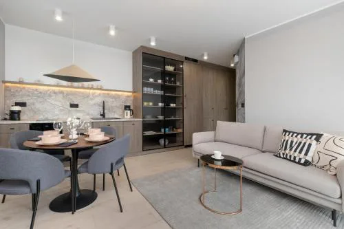 Riverside Stay Apartments with Water View by Noclegi Renters