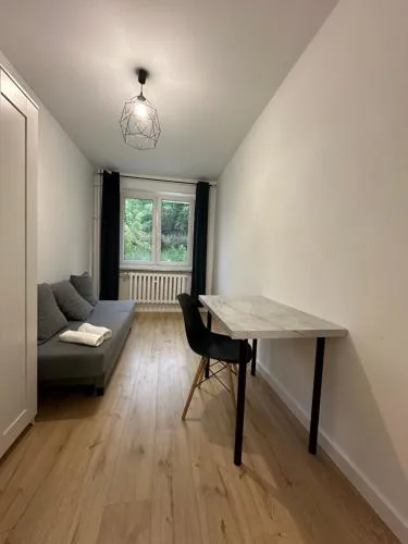 Rooms4Less