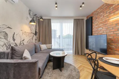 Słoneczny Apartament z Klimatyzacją w Sercu Gdańska by Noclegi Renters