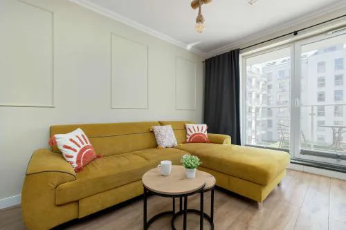 Stylish Apartment with Balcony & Parking Old Town Gdańsk by Noclegi Renters