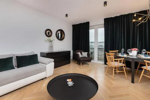 Superior Apartment with Balcony & Parking Gdańsk by Noclegi Renters Prestige
