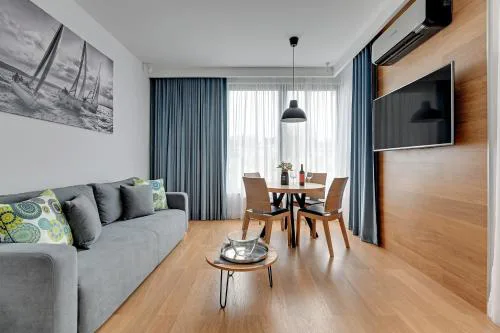 The Maritime Suite - Luxury Botanica