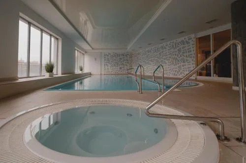 TOTU HOME Waterlane Island Apartments - Free Parking, Pool, Sauna, Gym