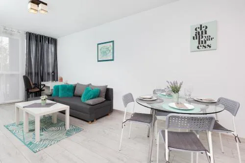 Turzycowa Apartment with Parking in Gdansk by Noclegi Renters